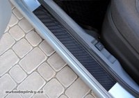 Kryty prahů-karbonová fólie Chevrolet TRAX -- rok výroby 2012-19 (4-dílná sada) Kryty prahů-karbonová fólie Chevrolet TRAX -- rok výroby 2012-19 (4-dílná sada)
